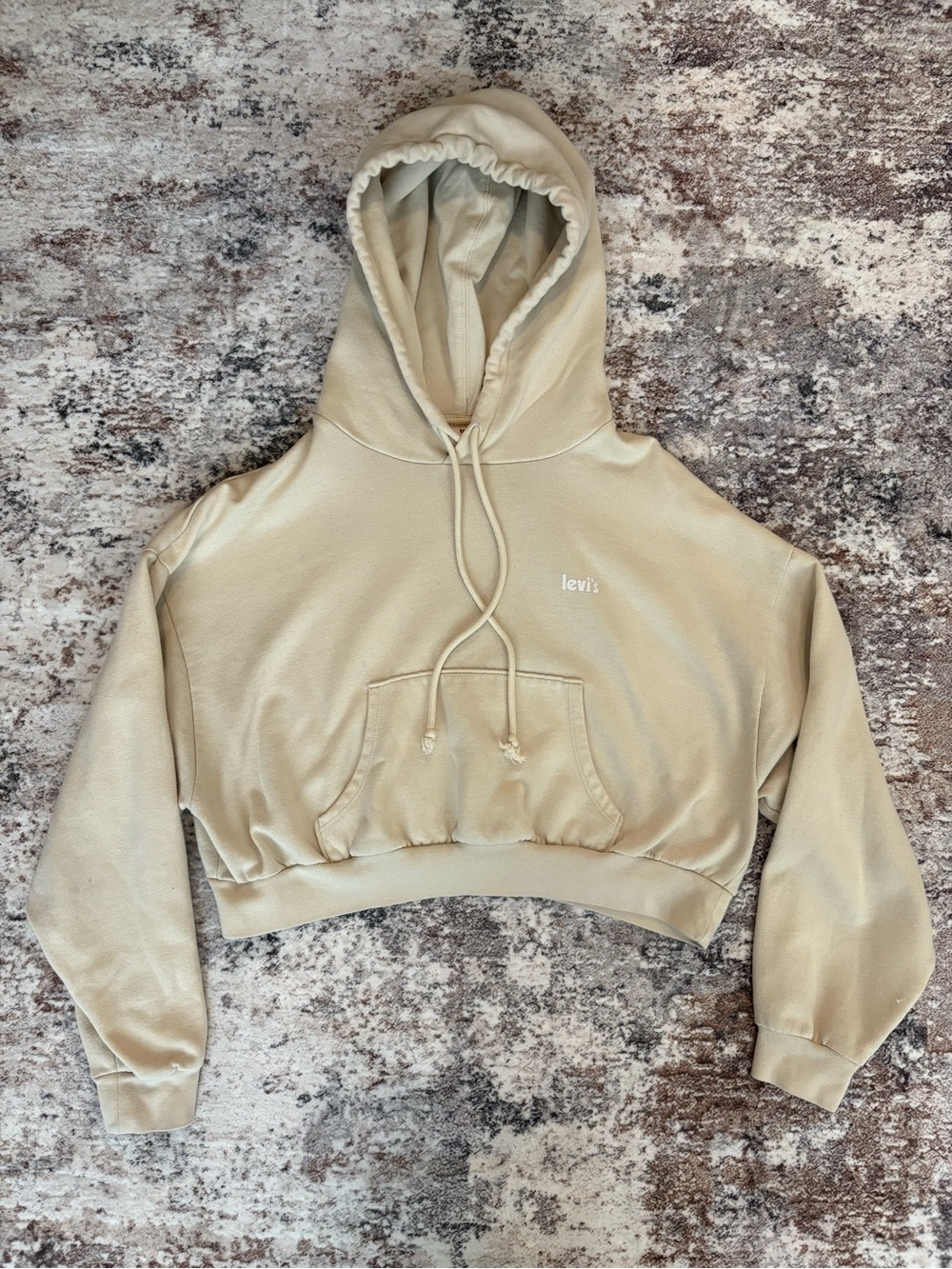 Levi's Cropped Hoodie in Beige